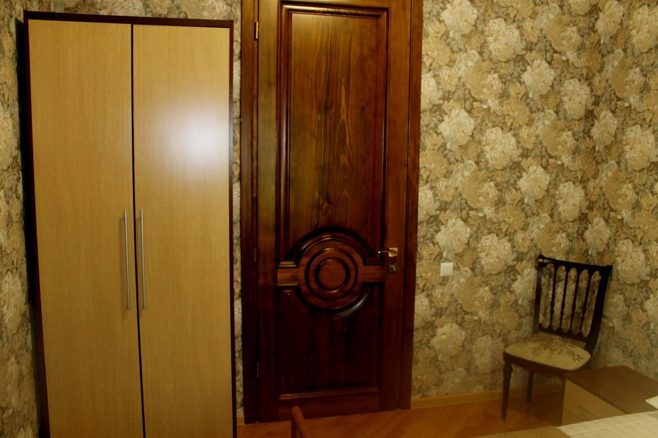 Green Guest House Kutaisi Exterior photo